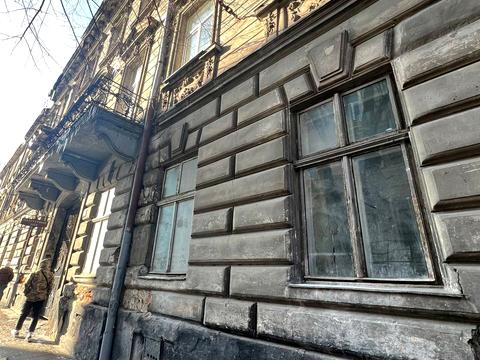 комерційна за адресою Гетьмана Петра Дорошенка вул. (Жовтнева), 42