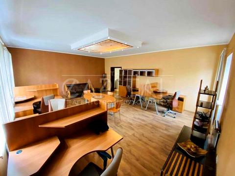 комерційна за адресою Турівська вул., 29