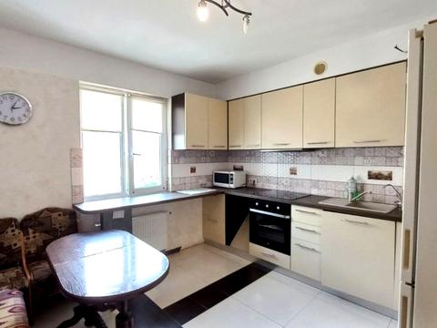 квартира за адресою Кургузова вул., 1а к1