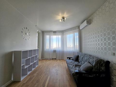 квартира за адресою Бакинська вул., 37-Д