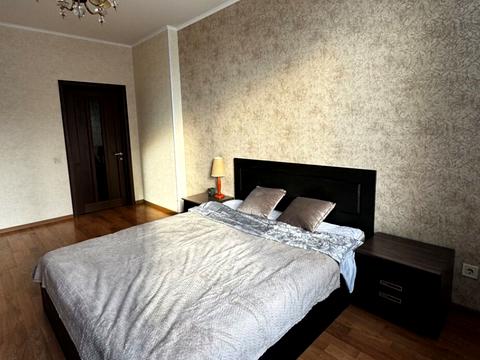 квартира за адресою Академіка Глушкова просп., 9-Г