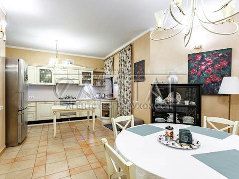 будинок за адресою Верхній вал