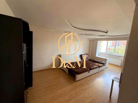 квартира за адресою Анни Ахматової вул., 15