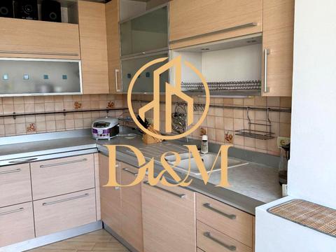 квартира за адресою Анни Ахматової вул., 15