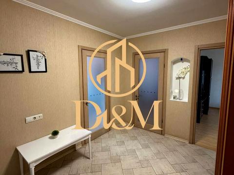 квартира за адресою Анни Ахматової вул., 15