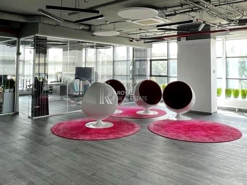 комерційна за адресою Степана Бандери просп. (Московський), 28 А