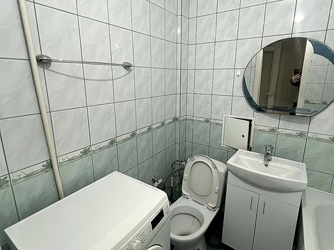 квартира за адресою Чорновола вул., 96