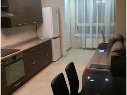 квартира за адресою Академіка Глушкова просп., 9-Г