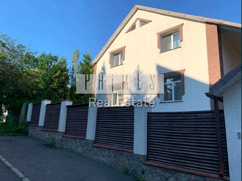 будинок за адресою Київ, Менделєєва вул.