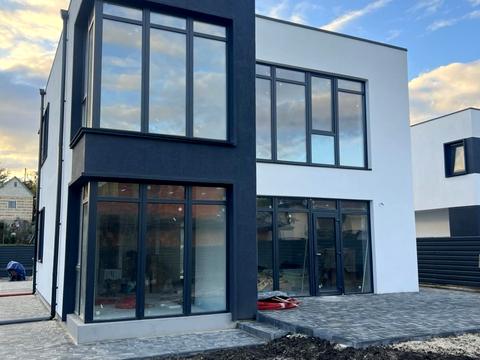 будинок за адресою Анатолія Солов'яненка