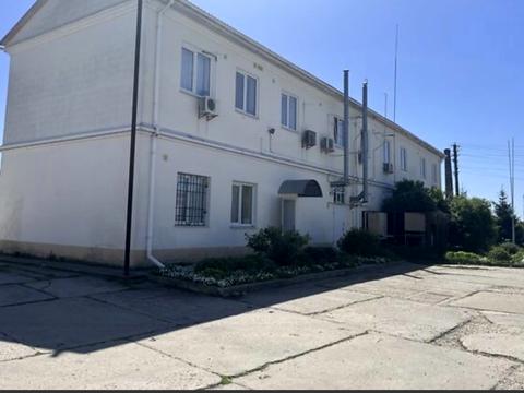 комерційна за адресою смт. Рокитне, центральна, 1