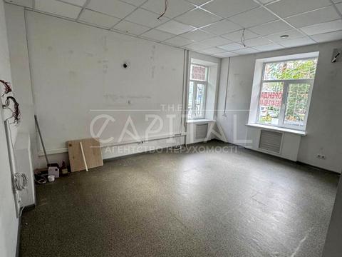 коммерческая по адресу Михаила Грушевского ул., 2/28