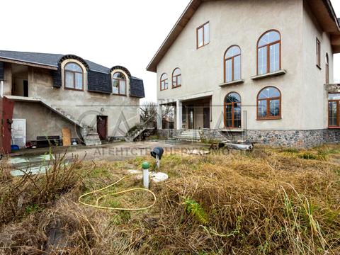 будинок за адресою вул. Анатолія Солов'яненка