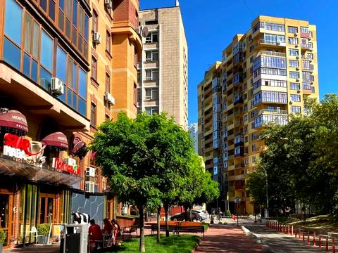 комерційна за адресою Київ, Євгена Коновальця вул. (Щорса), 36-Е