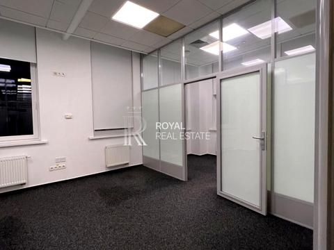 комерційна за адресою Жилянська вул., 118