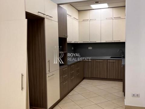 комерційна за адресою Жилянська вул., 118