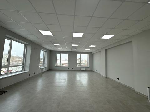 комерційна за адресою Центральна вул. (Чапаєва), 65