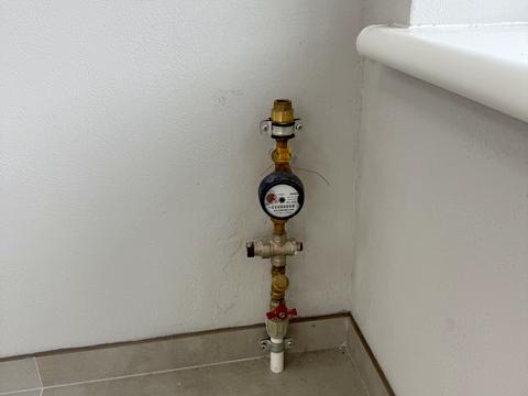 комерційна за адресою Центральна вул. (Чапаєва), 65