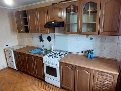 квартира за адресою Тролейбусна вул., 18