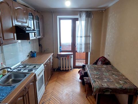 квартира за адресою Тролейбусна вул., 18