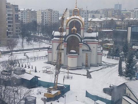 квартира за адресою Тролейбусна вул., 18