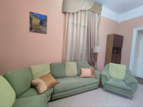 квартира за адресою Пекарська вул., 1