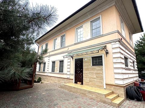 будинок за адресою Довга вул.