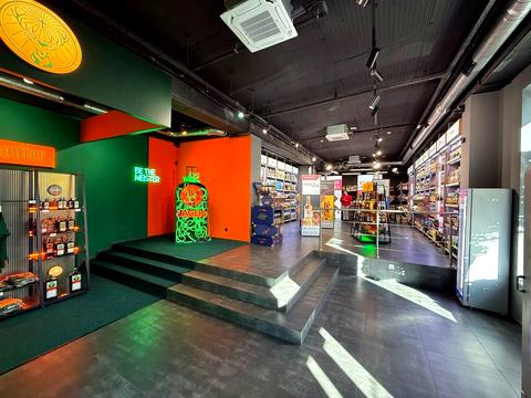 комерційна за адресою Миколи Міхновського бульв. (Дружби народів), 1