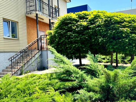 комерційна за адресою с. Петропавлівська Борщагівка, Петропавлівська вул., 14-е