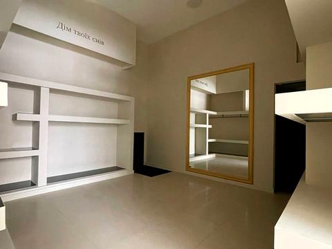 комерційна за адресою Шота Руставелі вул., 21