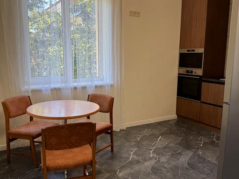 квартира за адресою Азовська вул., 5