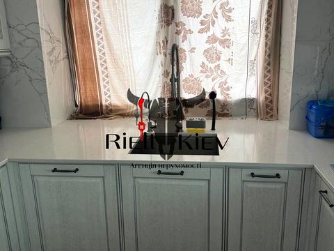 дом по адресу Героїв у ул., 30