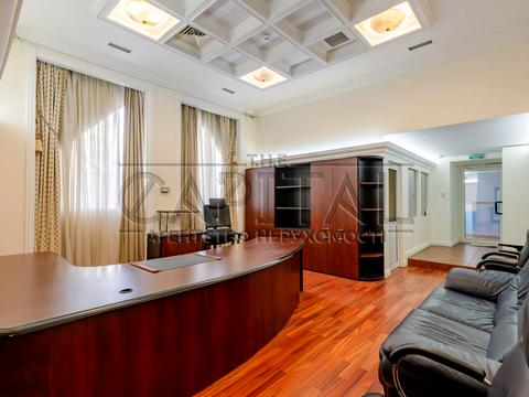 комерційна за адресою Київ, Дарвіна вул., 15