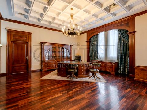 комерційна за адресою Київ, Дарвіна вул., 15