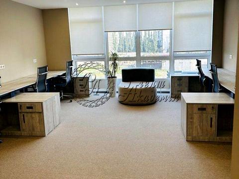 комерційна за адресою Джона Маккейна вул. (Івана Кудрі), 3-А