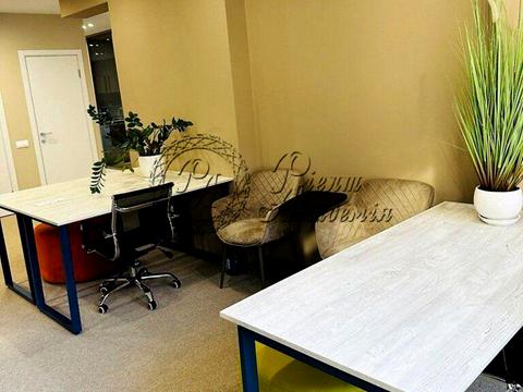 комерційна за адресою Джона Маккейна вул. (Івана Кудрі), 3-А