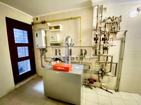 будинок за адресою Василя Сухомлинського вул.