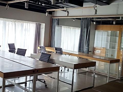 комерційна за адресою Петропавлівська вул., 14-е