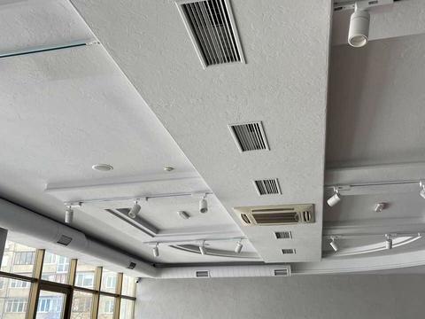 коммерческая по адресу Днепровская набережная ул., 7