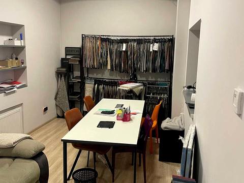 коммерческая по адресу Днепровская набережная ул., 7