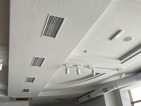 коммерческая по адресу Днепровская набережная ул., 7