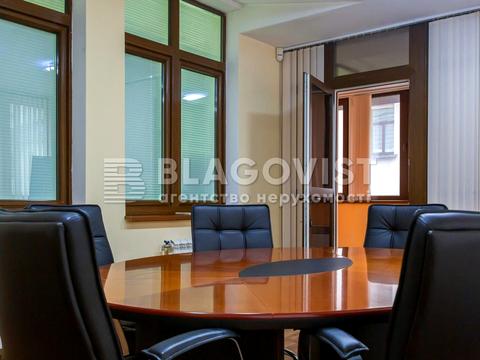 комерційна за адресою Лютеранська вул., 10-А