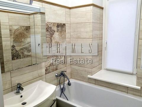 комерційна за адресою Шовковична вул., 10