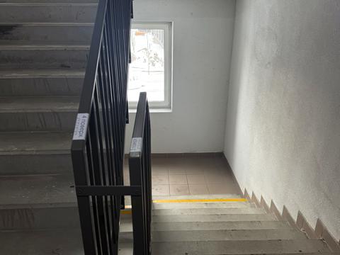 паркомісце за адресою Всеволода Змієнка вул., 32