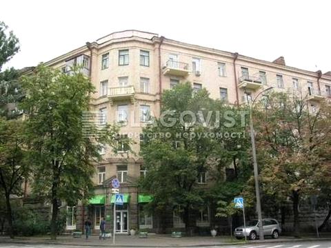 комерційна за адресою Лютеранська вул., 30