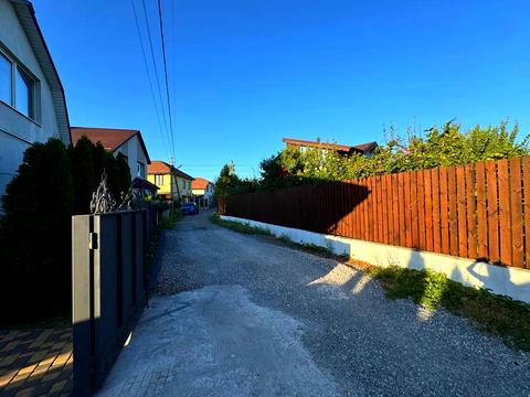 будинок за адресою Дачна