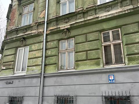 комерційна за адресою Рене Декарта вул., 12