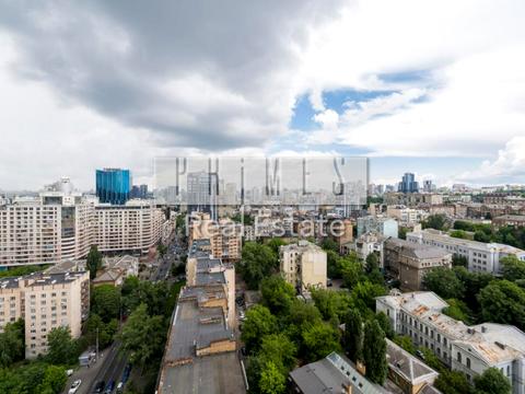 комерційна за адресою Жилянська вул., 68