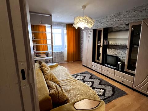 квартира за адресою Тролейбусна вул., 15