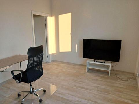 комерційна за адресою Микільсько-Слобідська вул., 3-А